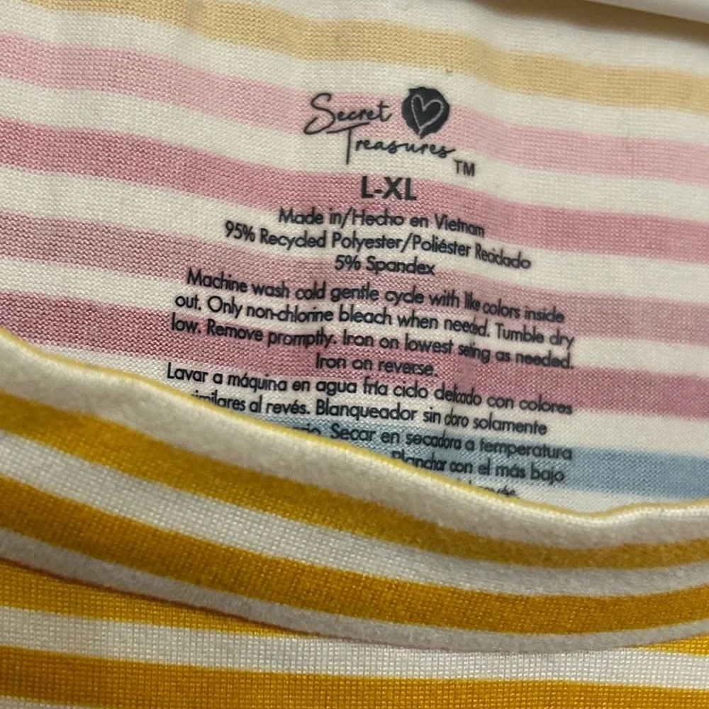 ☀️Rainbow Striped Women’s Sleeper Dress - Size L/XL pockets - Secret Treasures